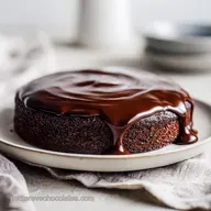 Easy & Fudgy Chocolate Cake