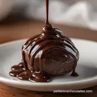 Gla&ccedil;age au Chocolat Onctueux et Satin&eacute;